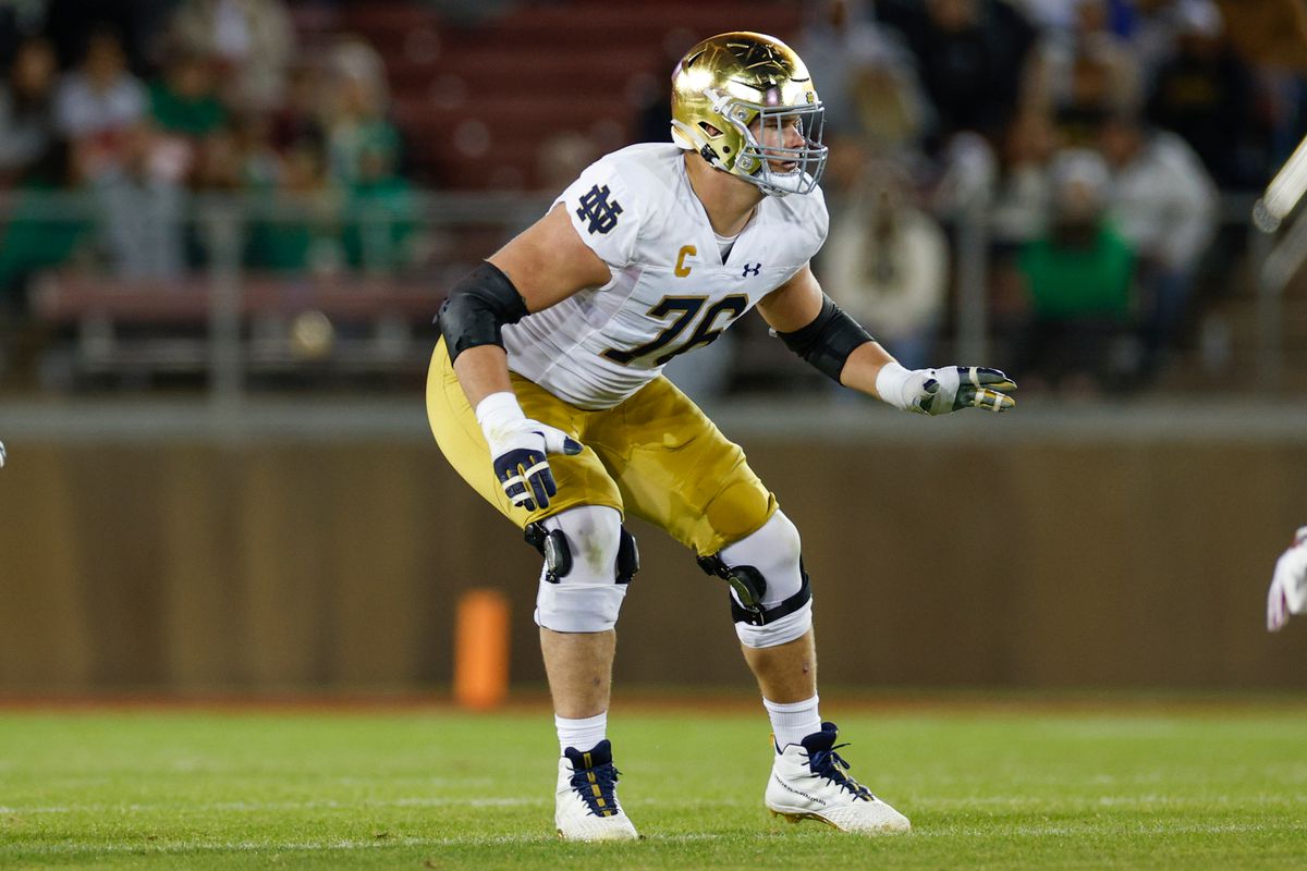 Defesa dos Panthers fala para Teddy Bridgewater que ele não vai conseguir cavar falta